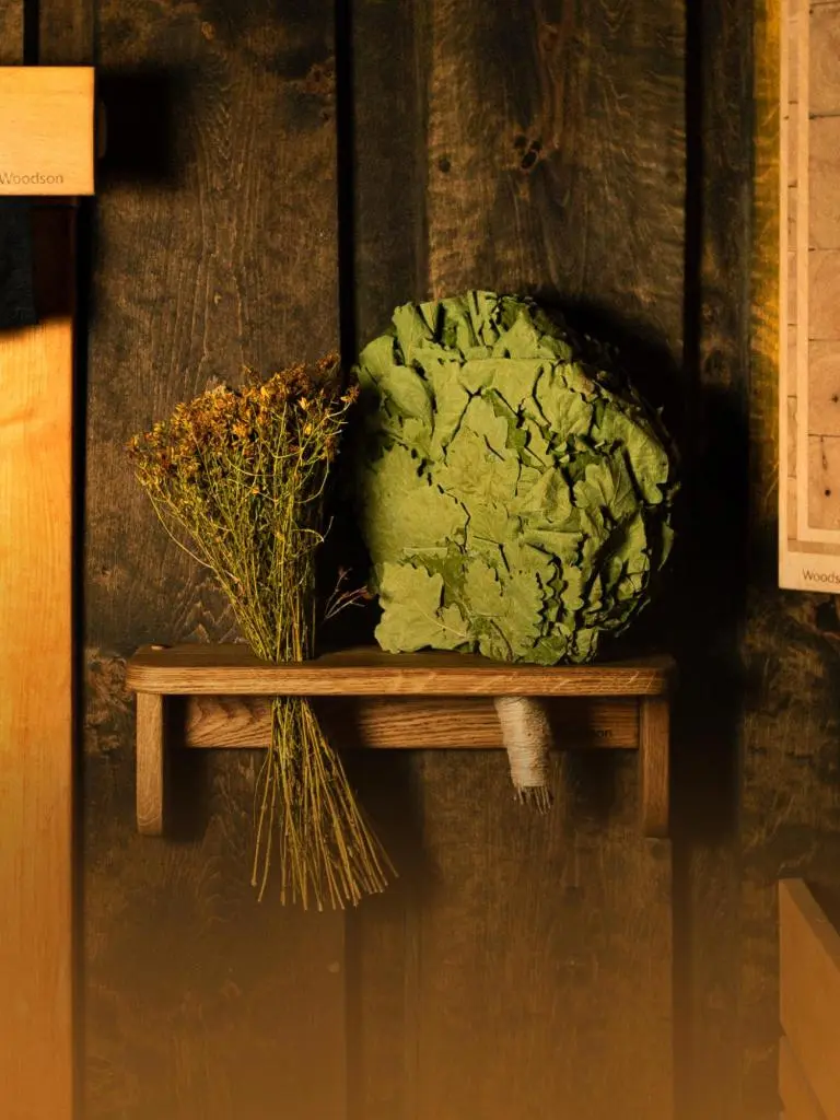 Акция на полку для трав Woodson mini Акция на полку для трав Woodson mini